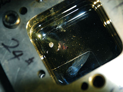 <a href='http://m.stgjp.cc/product/3.htm' class='text_a'>模具激光焊機</a>修復鏡面模具效果